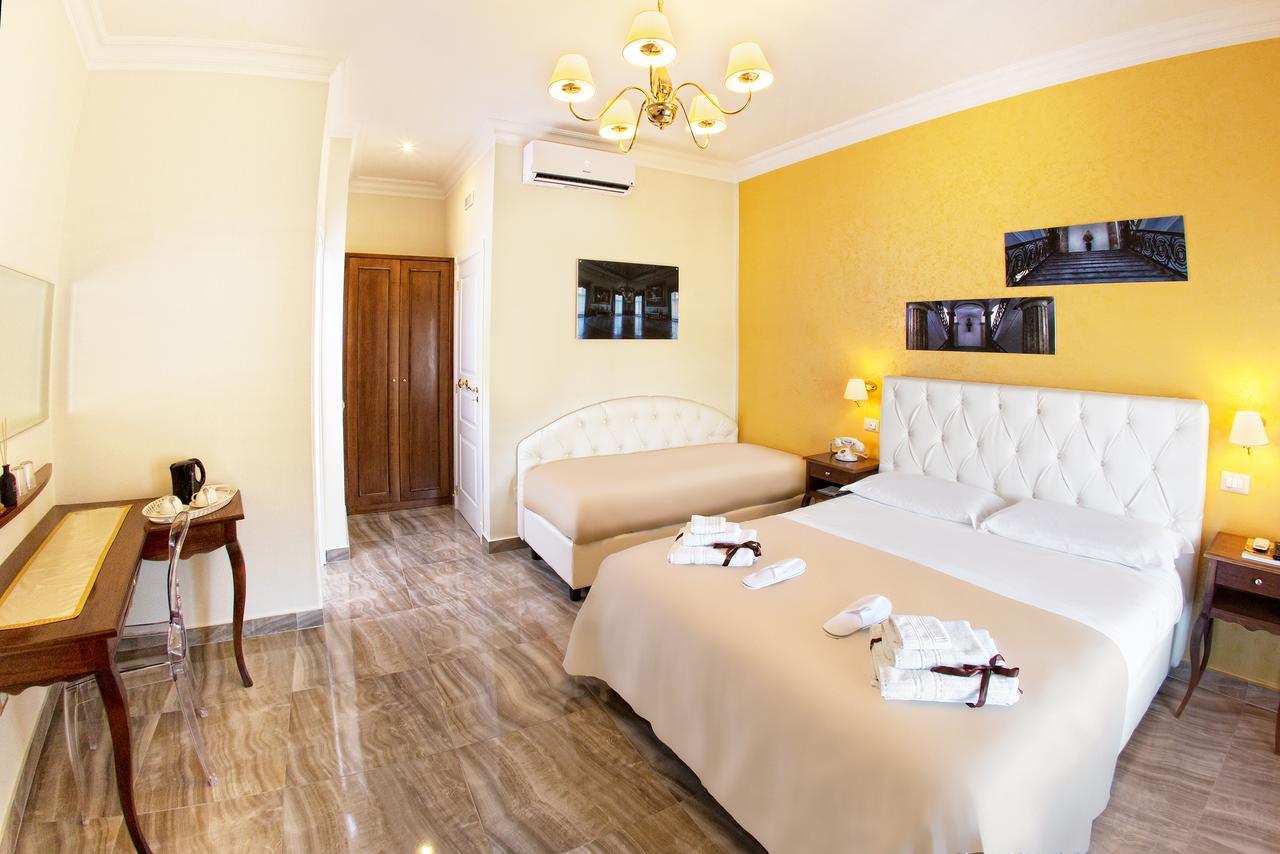 Neapolitantrips Hotel Екстериор снимка