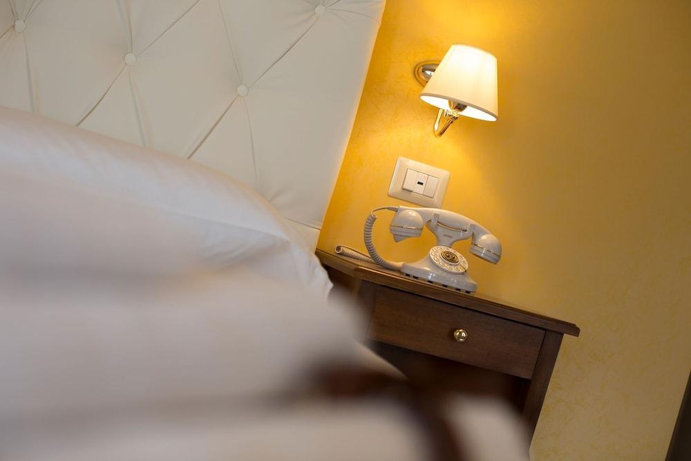 Neapolitantrips Hotel Екстериор снимка